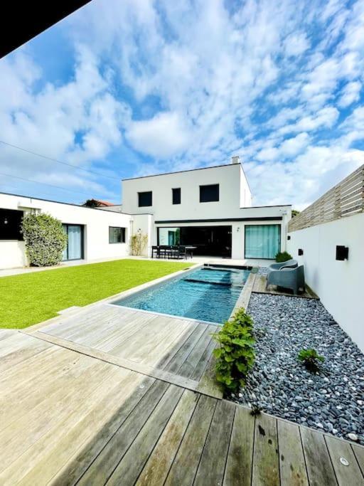 L'escapade - Avec Piscine Villa